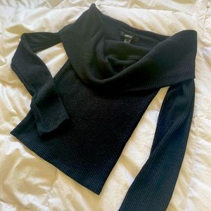 Black off the shoulder sweater, super sexy!😍🍷